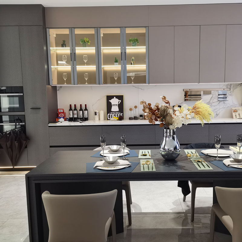 ڈائننگ روم کی کابینہ جدید گھر کی جگہوں کو کیسے تبدیل کرتی ہے؟